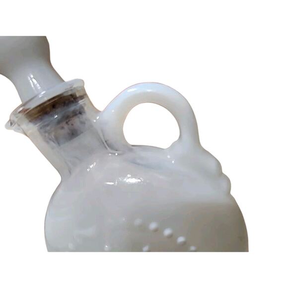 Vintage Milk Glass Jim Beam Whiskey Liquor Bottle Decanter W/ Stopper 1957 D344 - Picture 8 of 10